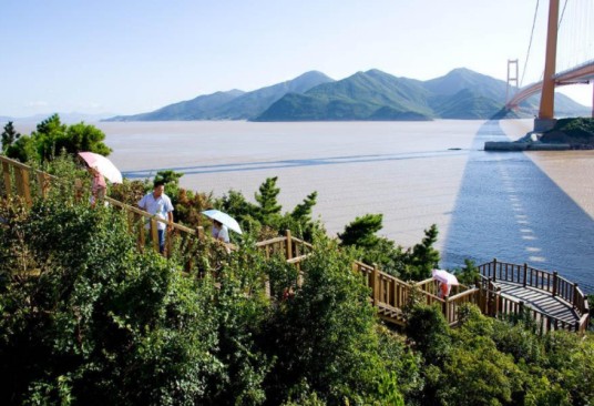 册子月亮湾风景区