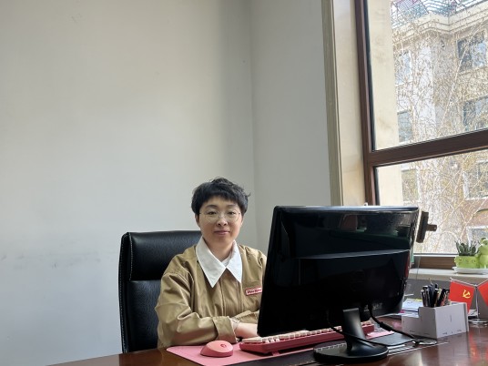 孙艺哲（吉林省辽源市龙山区向阳街道党工委副书记、办事处主任）