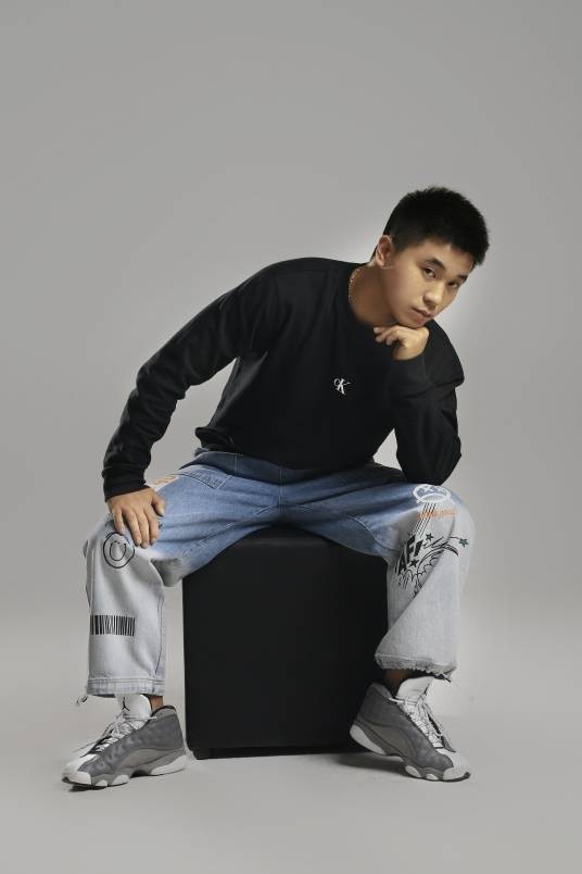 一丁（导演，制片人，摄影师，作家）