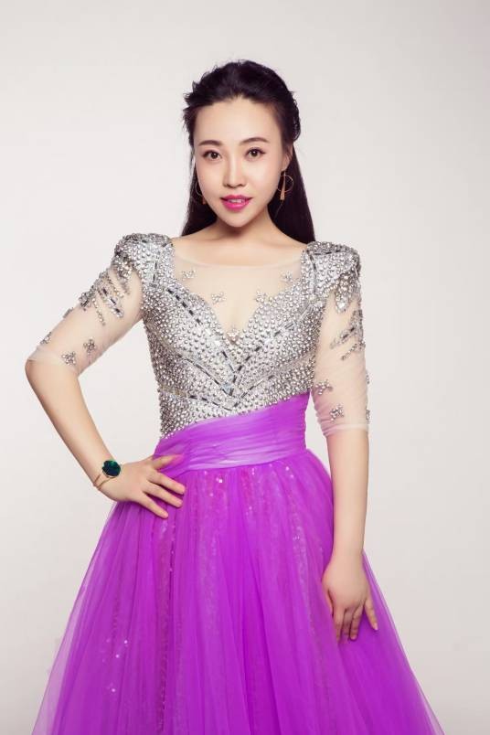 王瑛瑛（中国内地女高音歌唱演员）