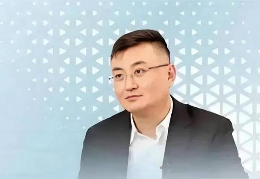 张琨（尊湃通讯科技创始人）