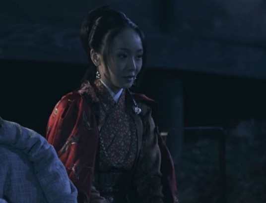 三娘（古装武侠电影《鬼脸儿杜兴》中的角色）