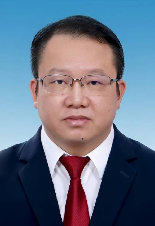 欧杰（广西岑溪市人大常委会党组书记、主任、一级调研员）