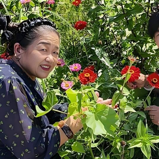 守妇道的老妇女