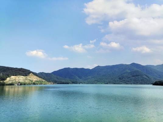 南雷雁湖