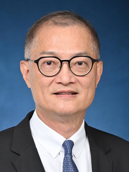 卢宠茂（中华人民共和国香港特别行政区政府医务卫生局局长）