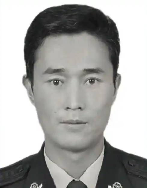 赵虎（甘肃省定西市陇西县公安局特警大队原大队长）