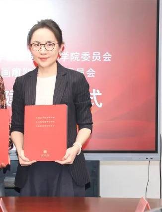 沈珺（上海油画雕塑院副院长）