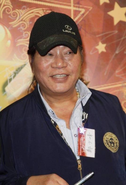 郑少峰（中国台湾男演员、导演）