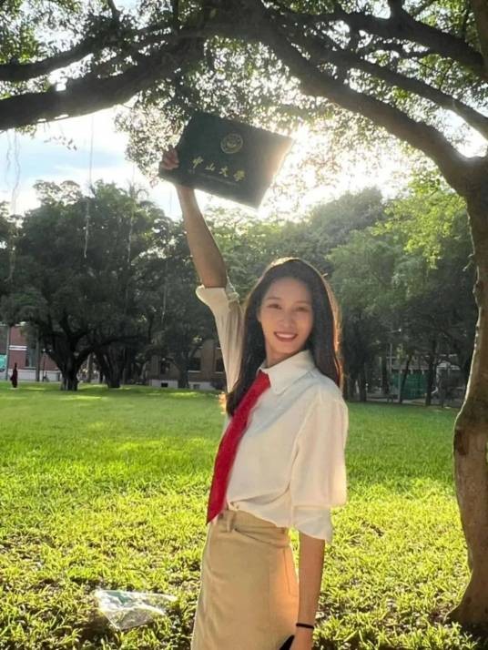 朱婷（中国田径运动员）