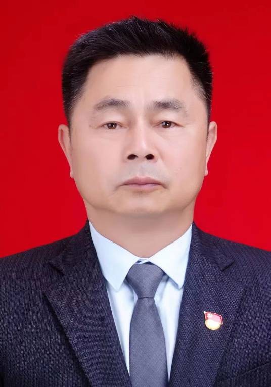 蔡国伟（红河州电动车行业协会会长）