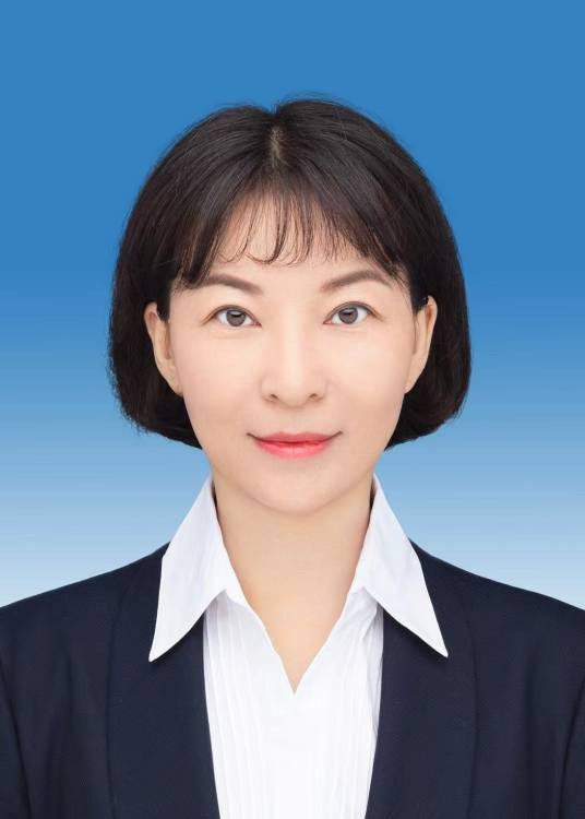 马丽娜（新疆维吾尔自治区乌鲁木齐市科学技术局局长，四川宜宾三江新区管委会副主任（挂职））