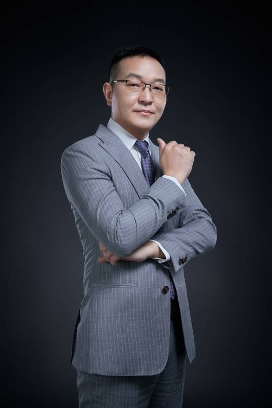 胡港宏