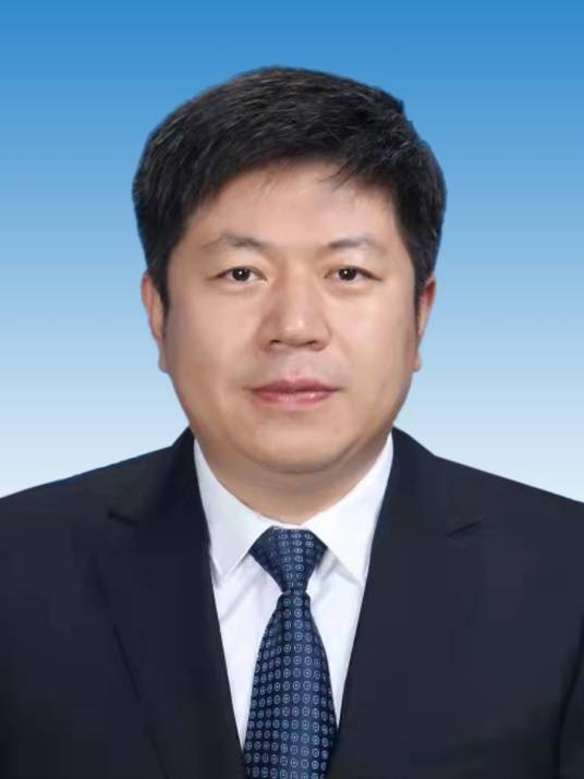 刘超（山东省招远市委常委，市政府党组副书记、副市长，兼任市行政审批服务局党组书记）