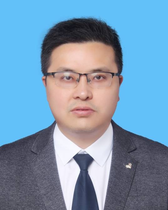 彭伟（重庆市渝北区统计局党组书记、局长）