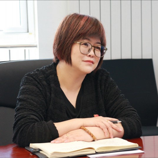 雷蕾（北京庆隆建设管理有限公司党委书记、董事长）