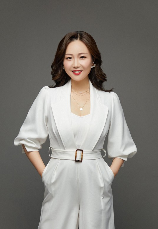 韩晓（许昌乐星学院校长、许昌市青联委员）