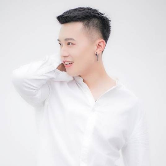 大叔（自媒体创作者）