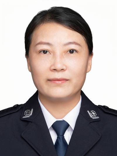 李锦梅（广西壮族自治区柳州市公安局党委副书记、政治委员）