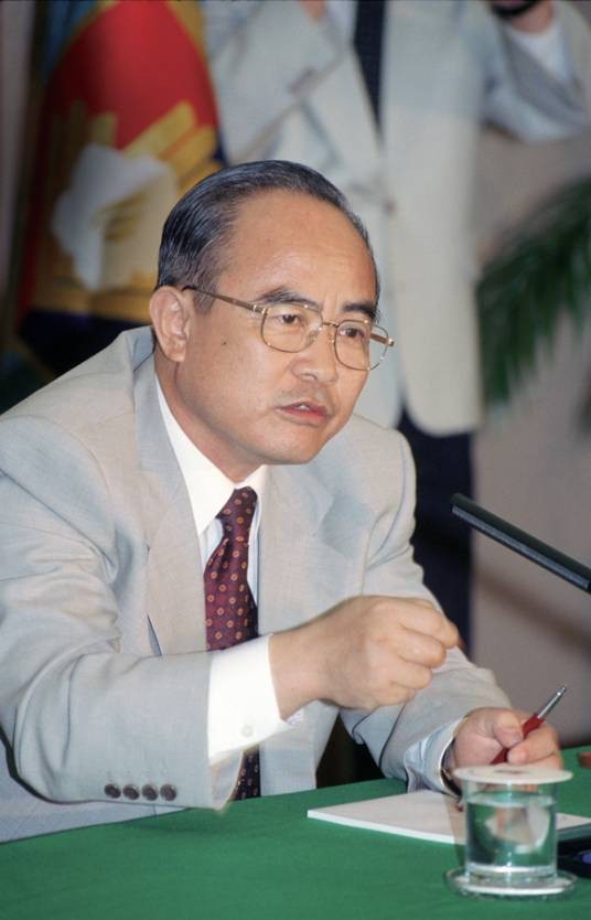 金德弘