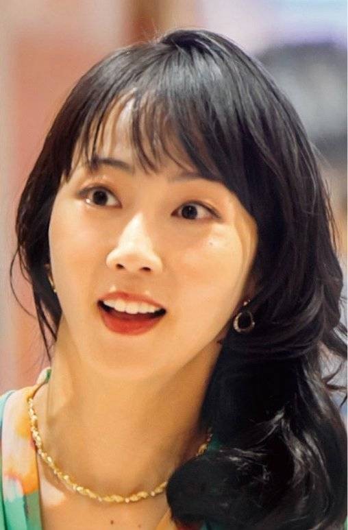 由衣夏