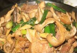 松茸炒肉片