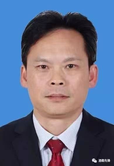 王廷勇（贵州省仁怀市政协副主席、仁怀市教育体育局党委书记、局长）