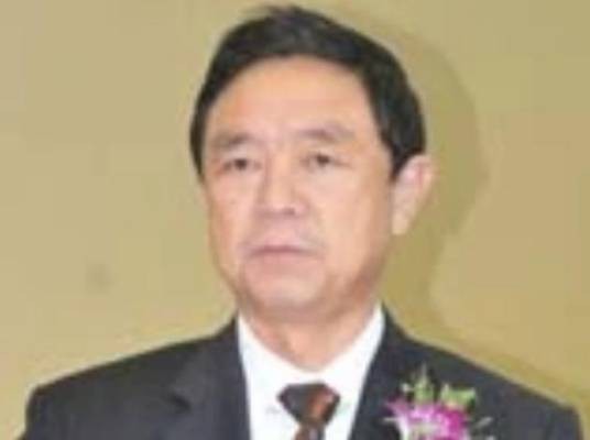 张效成（山东六和集团有限公司执行董事长）