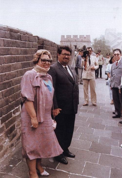 图尔古特·厄扎尔