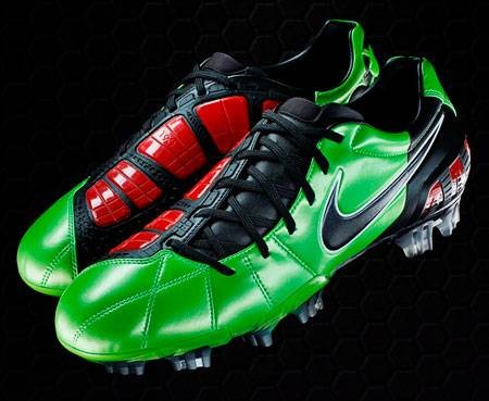 NikeTotal90LaserⅢ