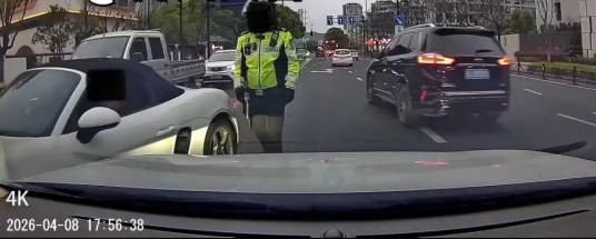 4·8台州保时捷车主逆行堵路事件
