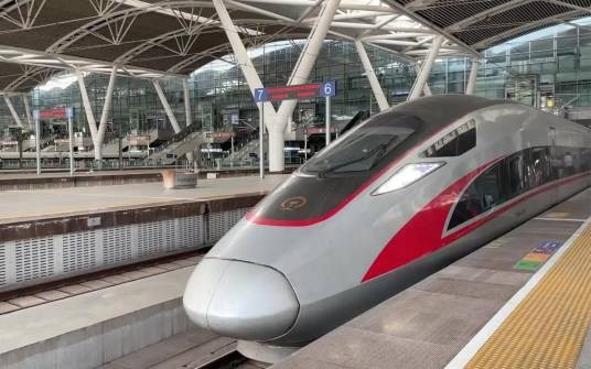 复兴号CR400系列动车组