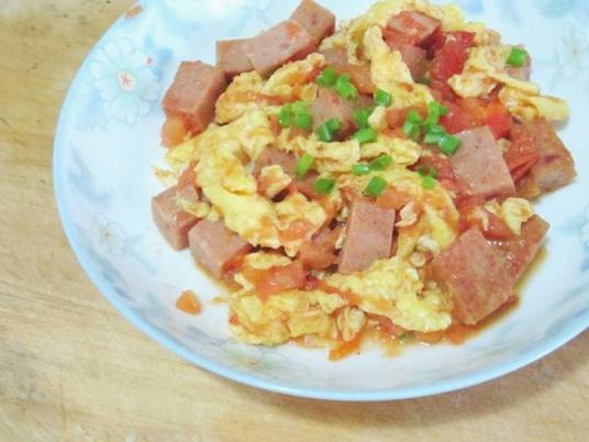 午餐肉炒蛋