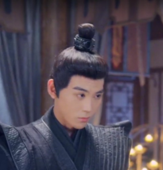 莫离（古装剧《皇妃她不讲武德》中的角色）