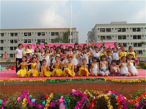 石排东海学校