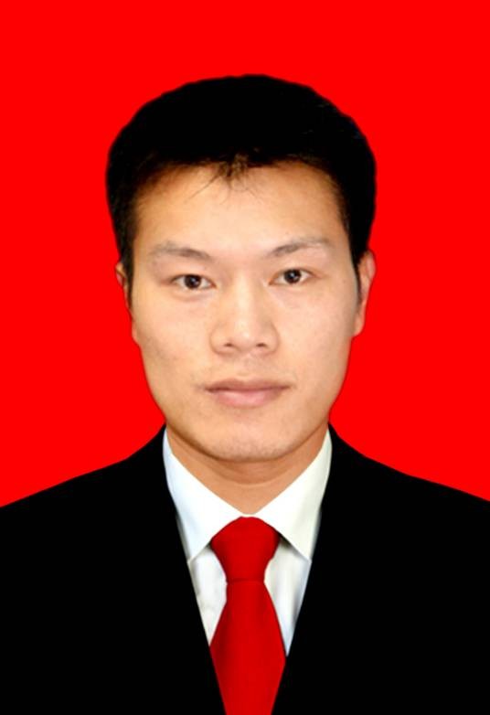 曹中（重庆市秀山土家族苗族自治县龙池镇党委书记）